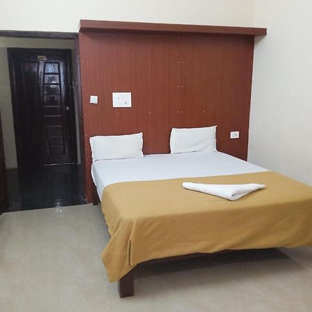 Grand Jp Inn Near 2 Km From Gundlupet Bus Stand Екстериор снимка