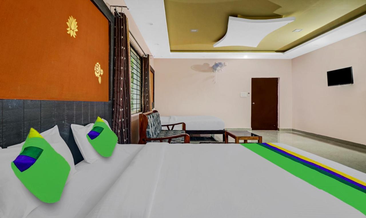Grand Jp Inn Near 2 Km From Gundlupet Bus Stand Екстериор снимка