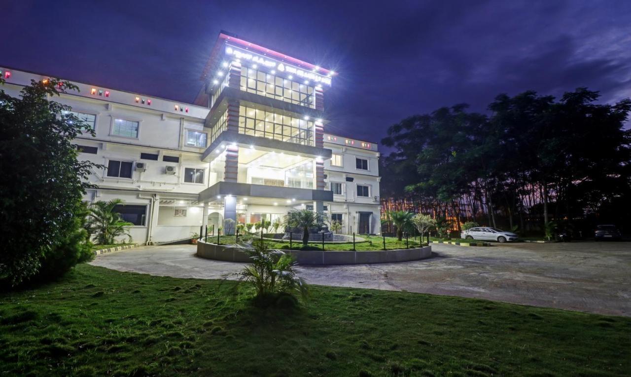 Grand Jp Inn Near 2 Km From Gundlupet Bus Stand Екстериор снимка